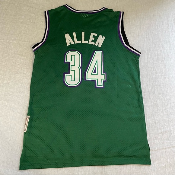 Mitchell and Ness Hardwood Classic Milwaukee Bucks #34 Ray Allen Jersey - Picture 4 of 10